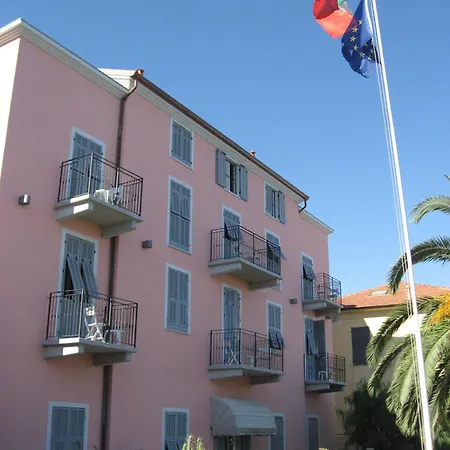 Отель Sacra Famiglia Casa Per Ferie *