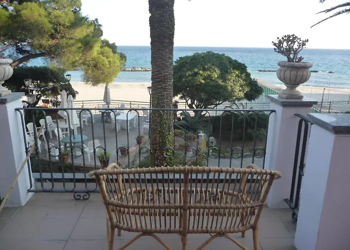 فندق Sacra Famiglia Casa Per Ferie *